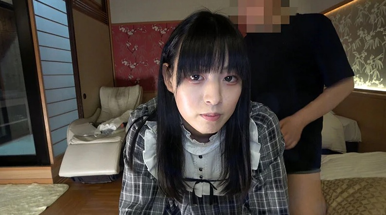 甘えん坊オトコの娘ちびとりを連れて変態旅行！！ おち○ぽをいぢめてケツの穴をたくさん犯○て美少年をベッドでたっぷり飼育する！ ちびとり